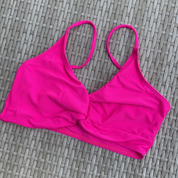 Hot pink bikini top - Picture 7 of 8